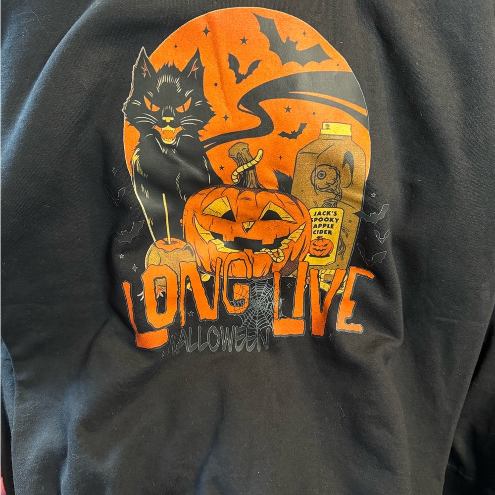 Long sleeve crewneck sweater